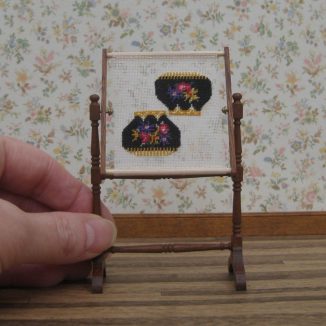 Handbag needlework stand tapestry frame kit dollhouse miniature needlepoint accessories petit point embroidery