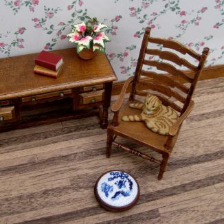 Willow pattern foot stool kit dollhouse miniature needlepoint accessories petit point embroidery